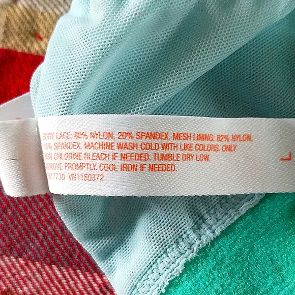 Large Colsie Bras - Picture 9 of 9